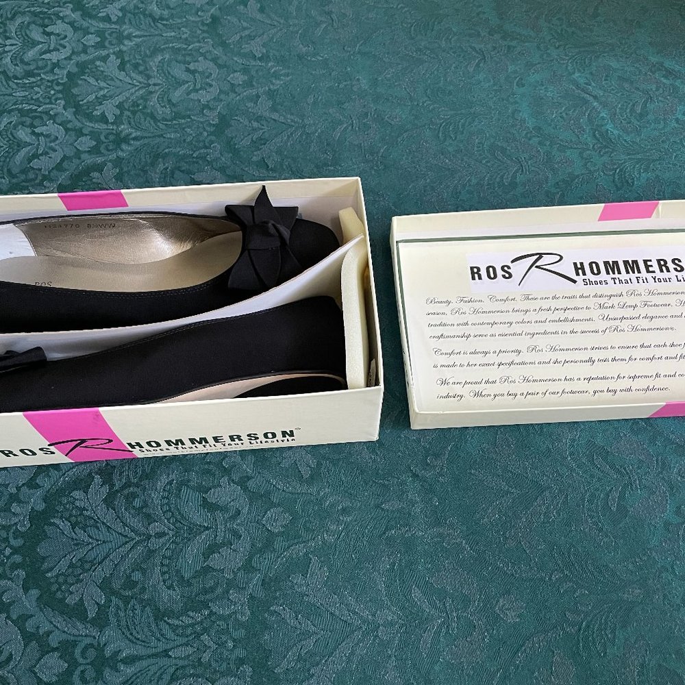 Ros Hommerson Black Dress Flats size 8 1/2 extra wide
